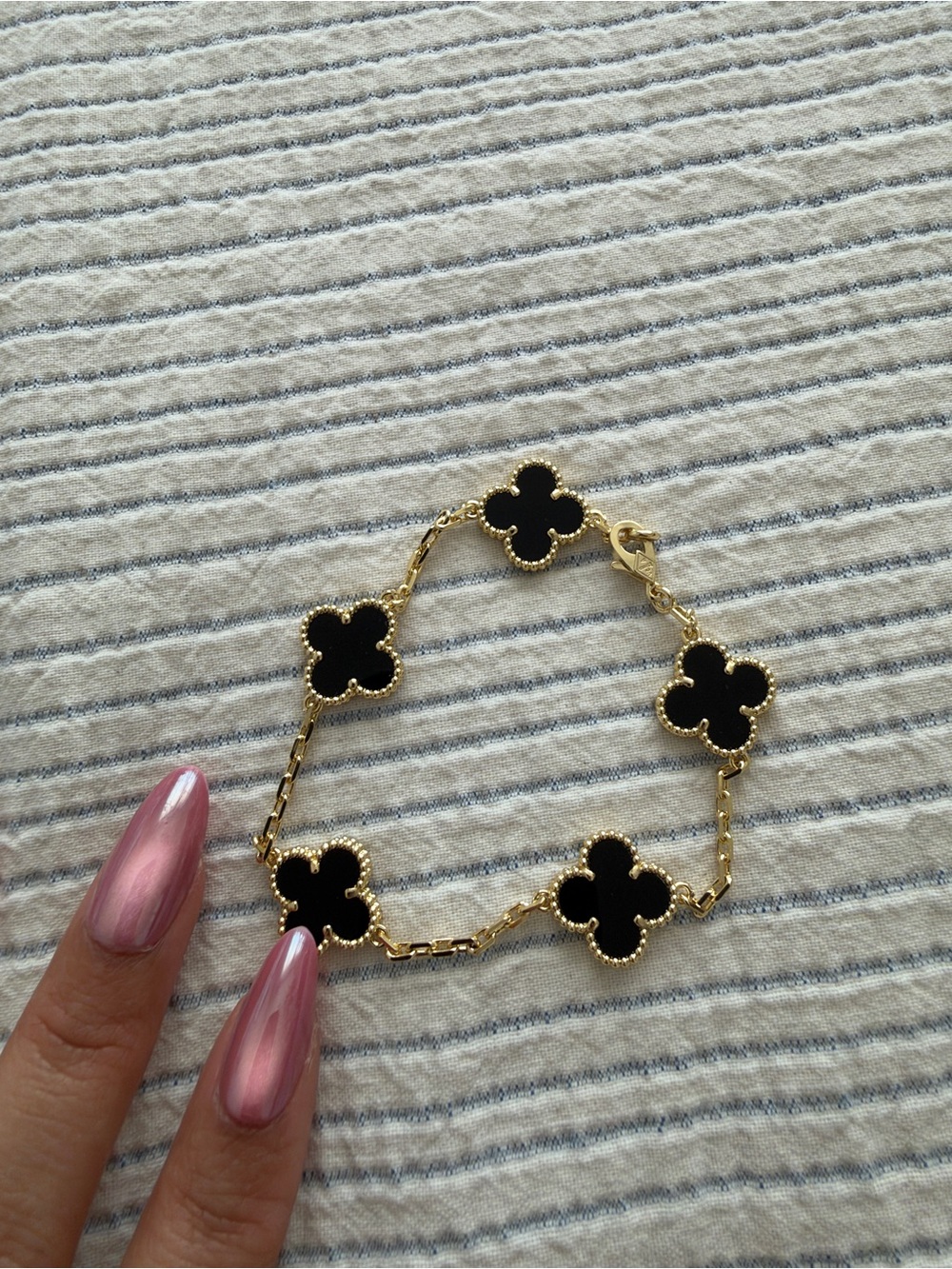5 Motifs Clover Black & Gold VCA Design Bracelet